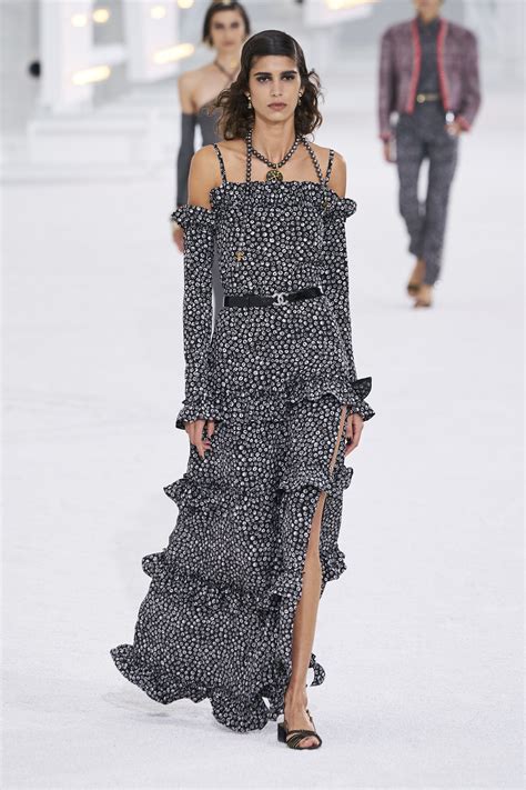 chanel 2021 spring collection|chanel spring 2021 fashion.